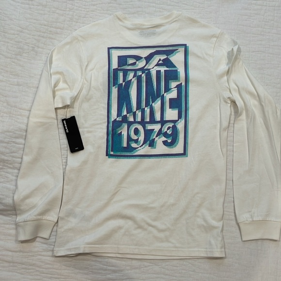 Dakine Men’s Long Sleeve T-Shirt (80’s style graphic) - Picture 4 of 6